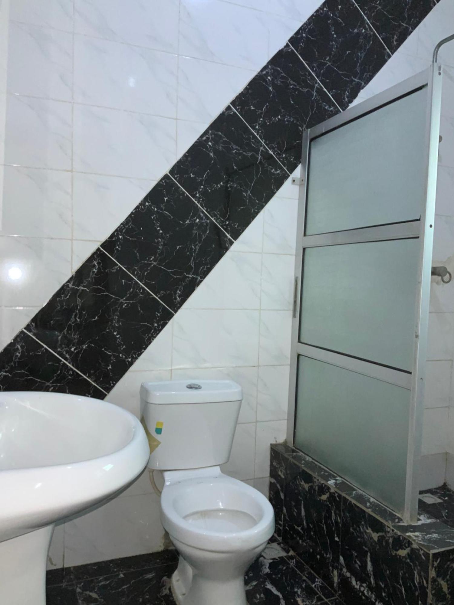Senators Suites And Towers Hotel Omole Bagian luar foto